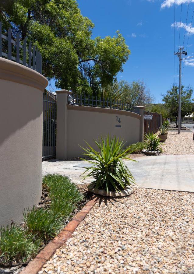 Ons Huisie - No Loadshedding Beaufort West Exterior foto